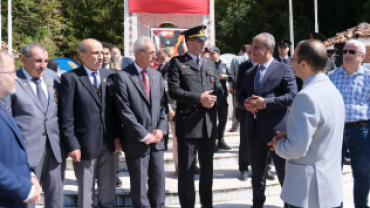 Gaziler Günü'nde Şehitlik Anıtı Ziyaret Edildi