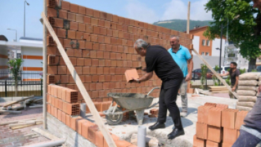 İlçemiz Meydan Mevkine Tuvalet Yapımına Başlandı