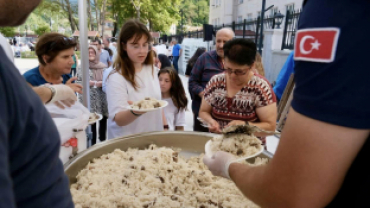 Tarihi Sınarcık Pilav Şöleni Eğitime Destek Etkinliği Düzenlendi (Video)