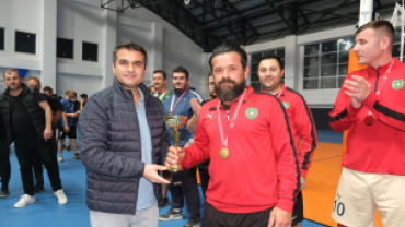 Kapalı Spor Salonu