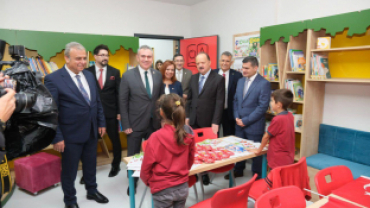 Türk Eczacıları Birliği Halk Kütüphanesi